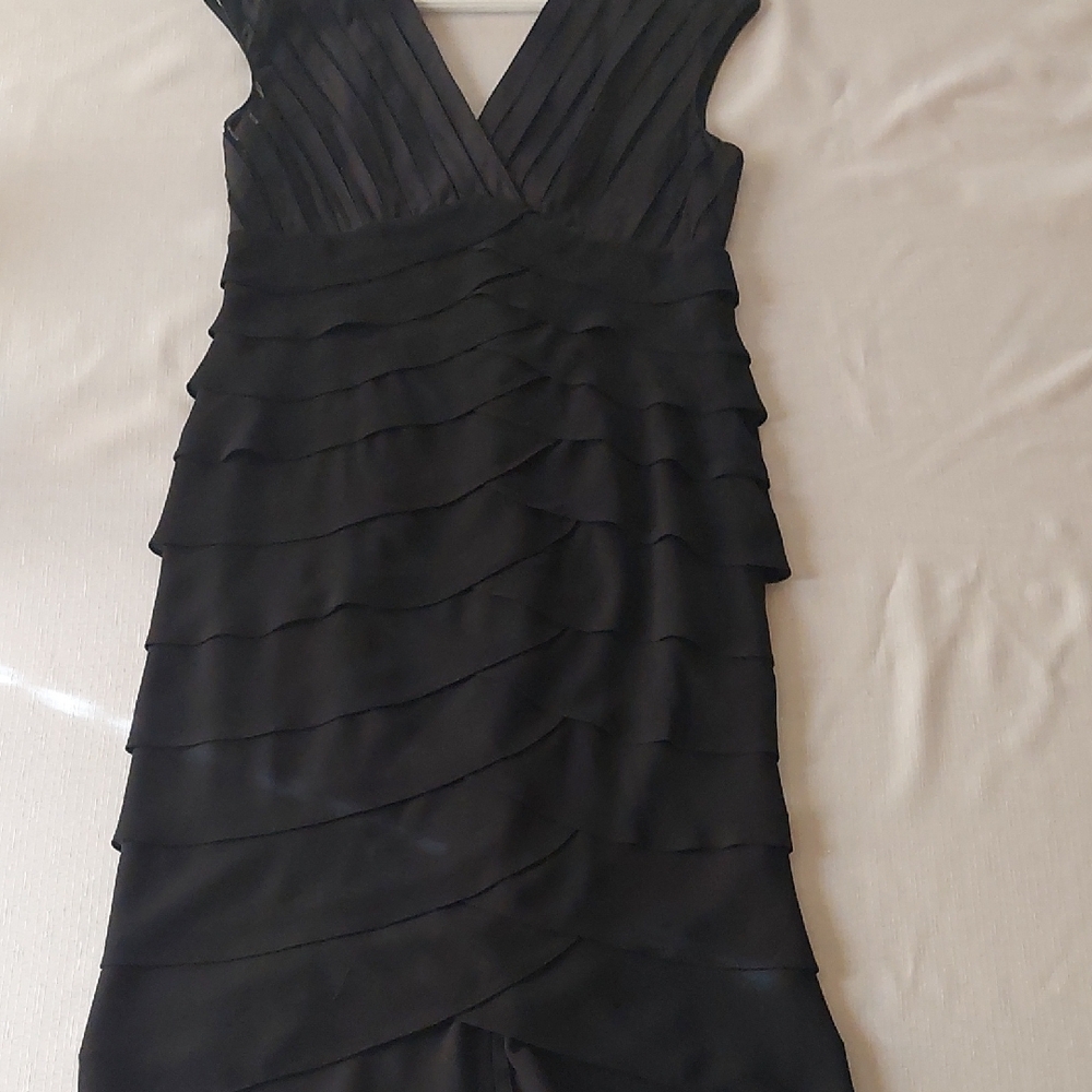 Elegant Black Sleeveless Dress